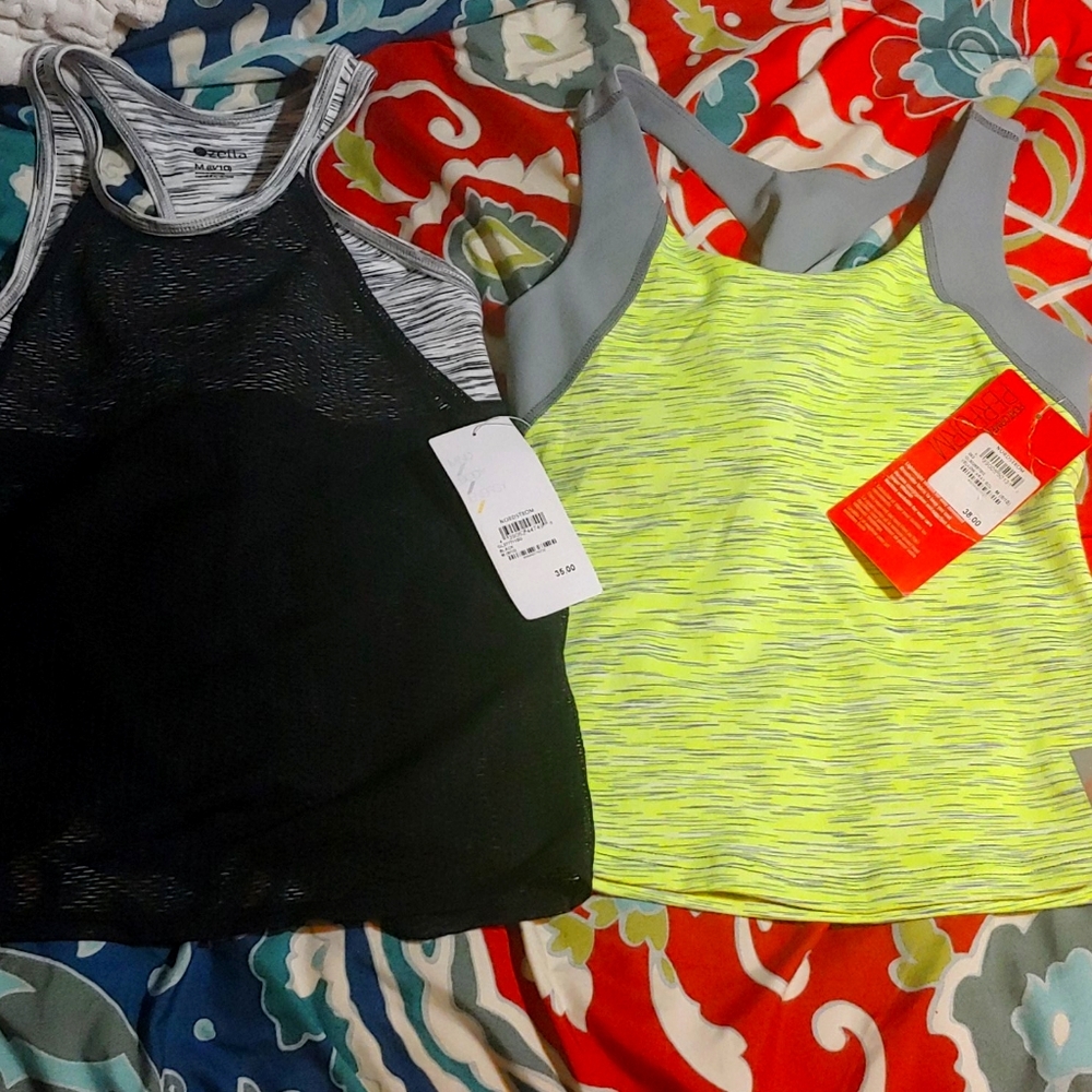 2 NWT zella athletic tanks